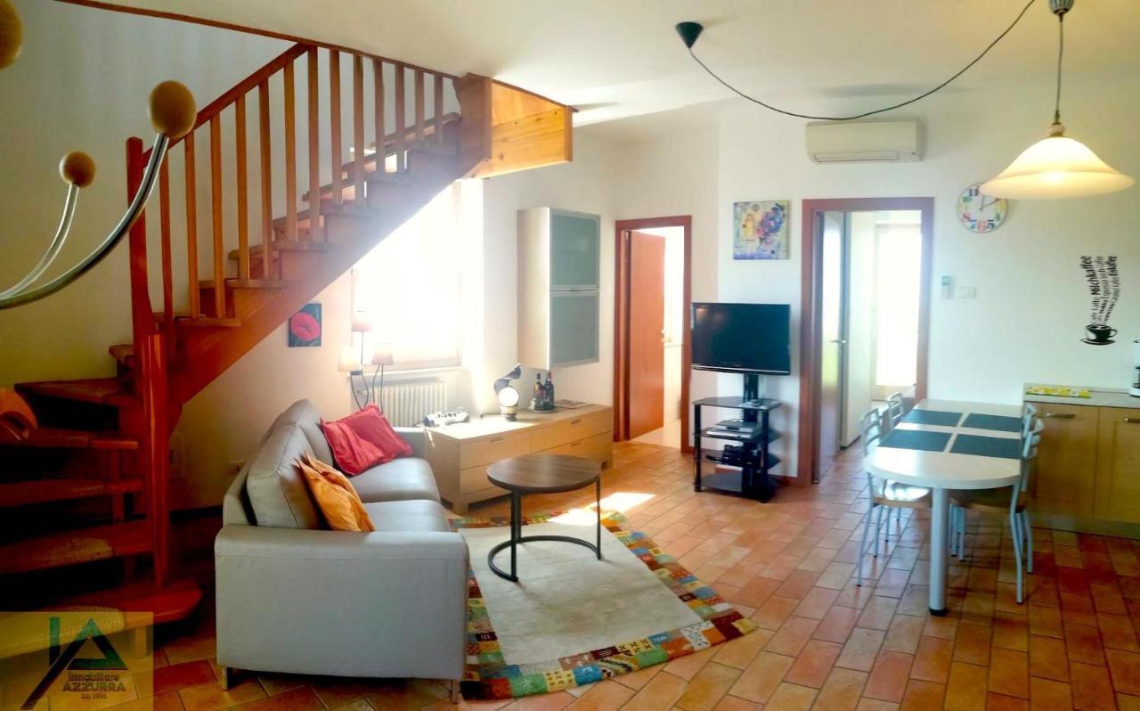 Casa Chiare - Immobiliare Azzurra Apartamento Bardolino Exterior foto